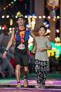 BIB: 5220
                            <button type="button" onclick="openModal(24883507)" class="btn btn-primary btn-sm float-right btn-popup" data-toggle="modal" data-target=".modal-high-quality">
                        <i class="fas fa-shopping-cart"></i> Add to Cart
                    </button>
                                            <button type="button" onclick="isThisMe(24883507, true)" class="btn btn-success btn-sm float-right btn-popup btn-isme hidden" data-toggle="tooltip" data-placement="bottom" title="นี่คือรูปของคุณใช่ไหม คลิกที่นี่เพื่อเอาเข้าอัลบั้ม">
                        <i class="fas fa-plus"></i> Add to album
                    </button>
                    <button type="button" onclick="isThisMe(24883507, false)" class="btn btn-warning btn-sm float-right btn-popup btn-isnotme hidden">
                        <i class="fas fa-ban"></i> Remove from album
                    </button>